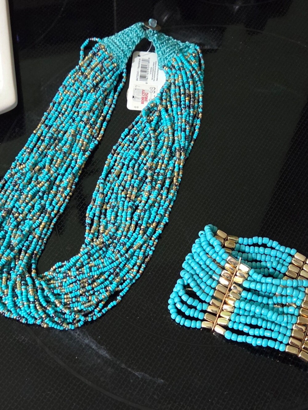 Turquoise Color Beaded Statement Necklace and Bracelet Set. NWT